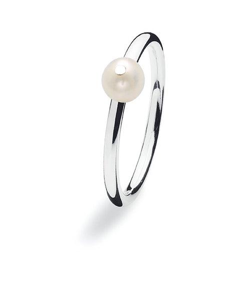 Sterling silver ring with freshwater pearl.