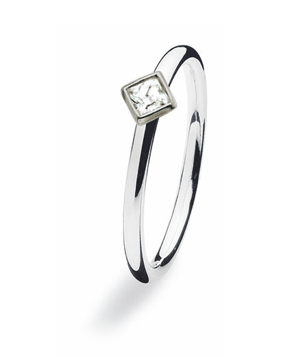 Sterling silver ring with cubic zirconia