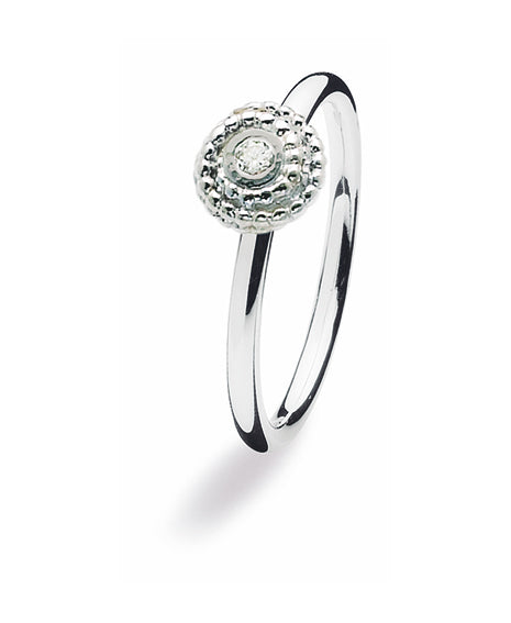 Sterling silver ring with cubic zirconia setting