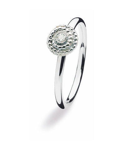 Sterling silver ring with cubic zirconia setting