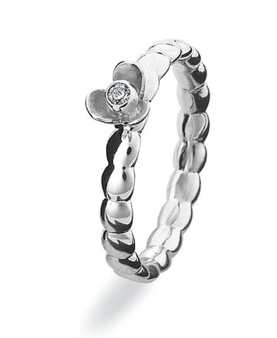Sterling silver ring with diamond set in flower