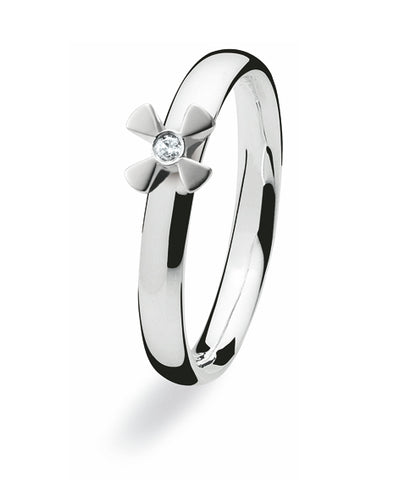 Sterling silver ring with diamond setting