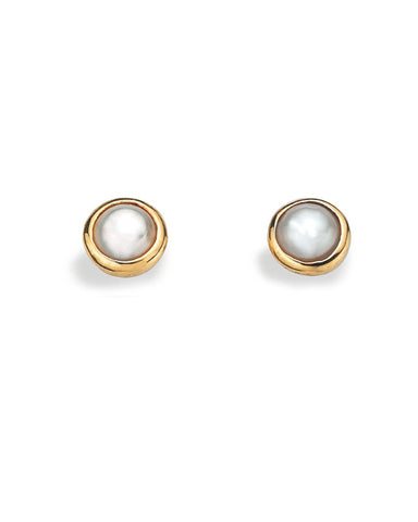 Pair of studs "ROMANTIC" from Spinning Jewelry, featuring 9 carat gold with freshwater pearl settings.