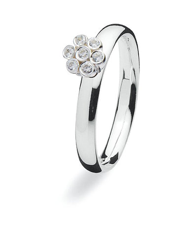 Sterling silver ring with cubic zirconia setting