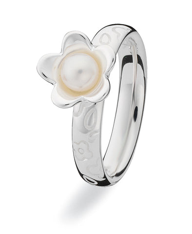 Sterling silver Extreme ring with freshwater pearl.