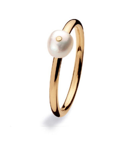 9 carat gold ring with freshwater pearl