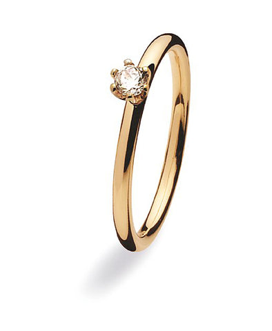 9 carat gold ring with cubic zirconia setting