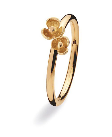 9 carat gold ring with floral motif.